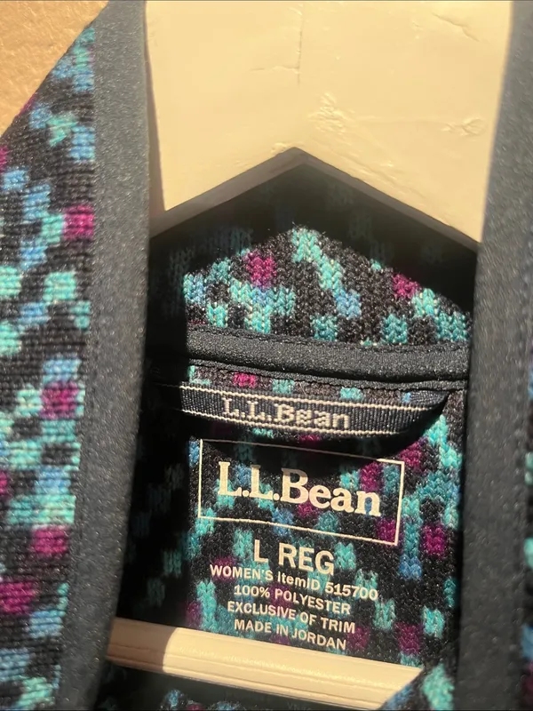 LL Bean Women’s Sweater Fleece Vest Geometric Print Size Large - Image 5