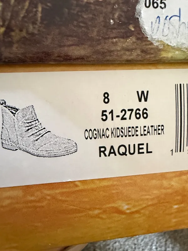 Bella-Vita Raquel‎ Booties cognac kidsuede leather - Image 10