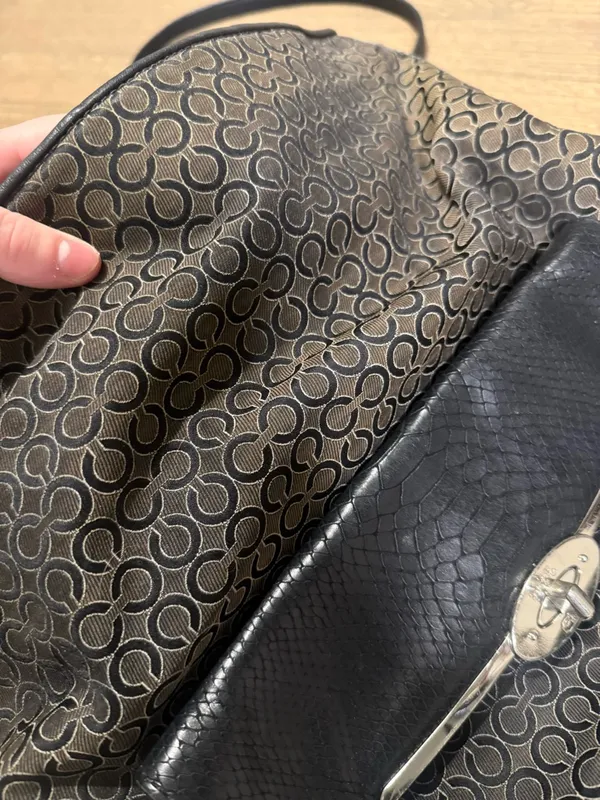 Coach Y2K Madison OP Art Pearlescent Signature Large Handbag - Image 4