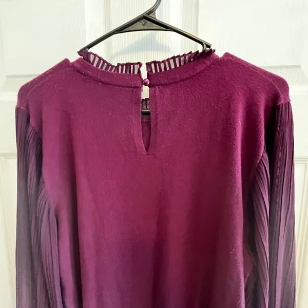 Plum Purple‎ Sweater with Pleated Bishop Sleeves Ruffle Mock Neck Size Medium - Image 10