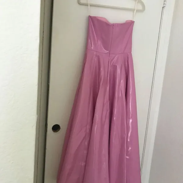 NWOT ALex Perry Powell vinyl dress - Image 7