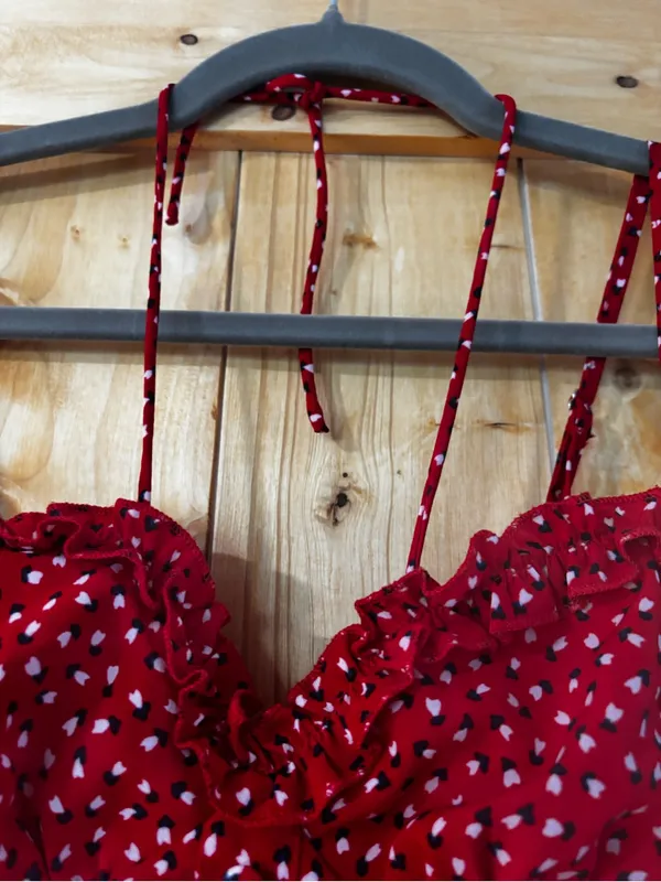 Princess Polly‎ Stacey Mini Dress Red Heart Print Ruffle Smocked Size 2 - Image 4