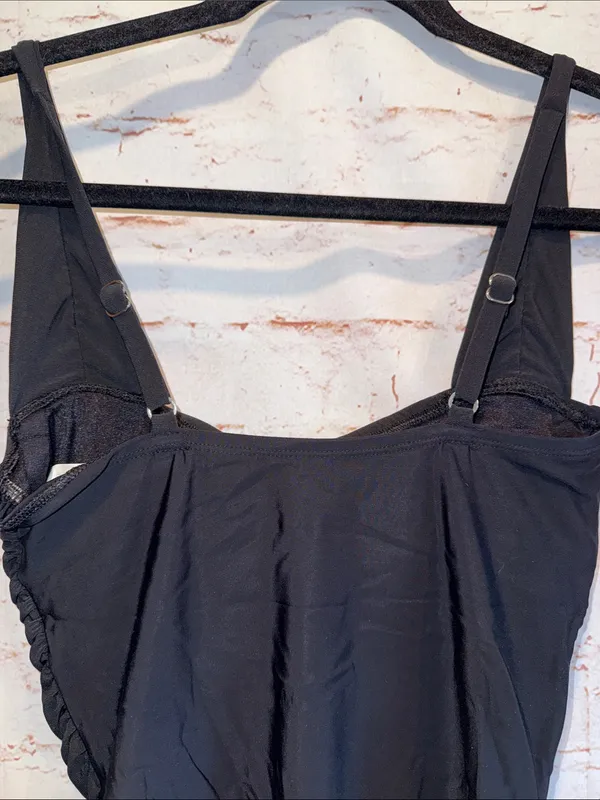 Womens NWT Black Ruched One-Piece swimsuit adjustable straps Small underwire bra - Image 6