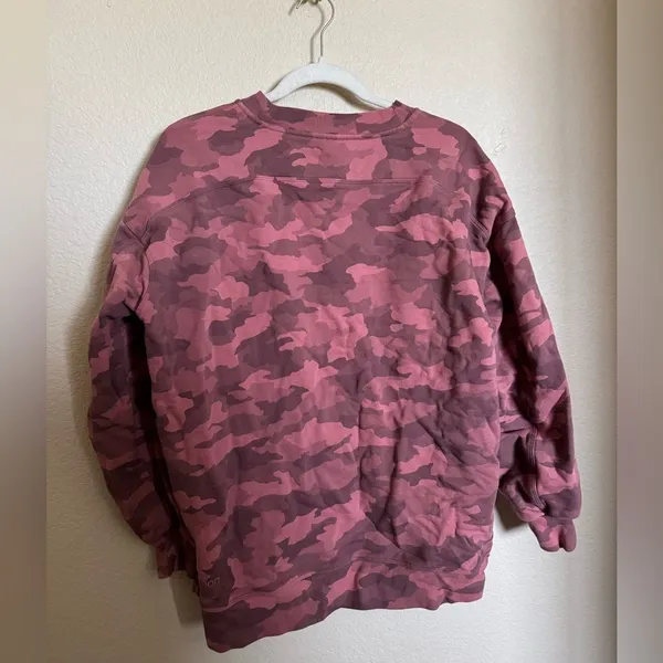 lululemon Perfectly‎ Oversized Crew Sweatshirt Sz 8 Camo Brier Rose - Image 4