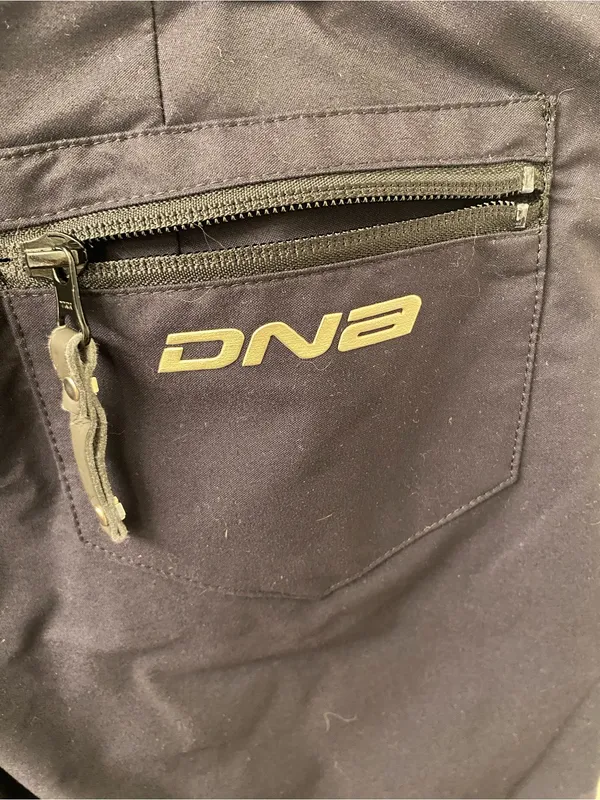 Descente Women's Black Straight Leg Ski Pants - Image 4