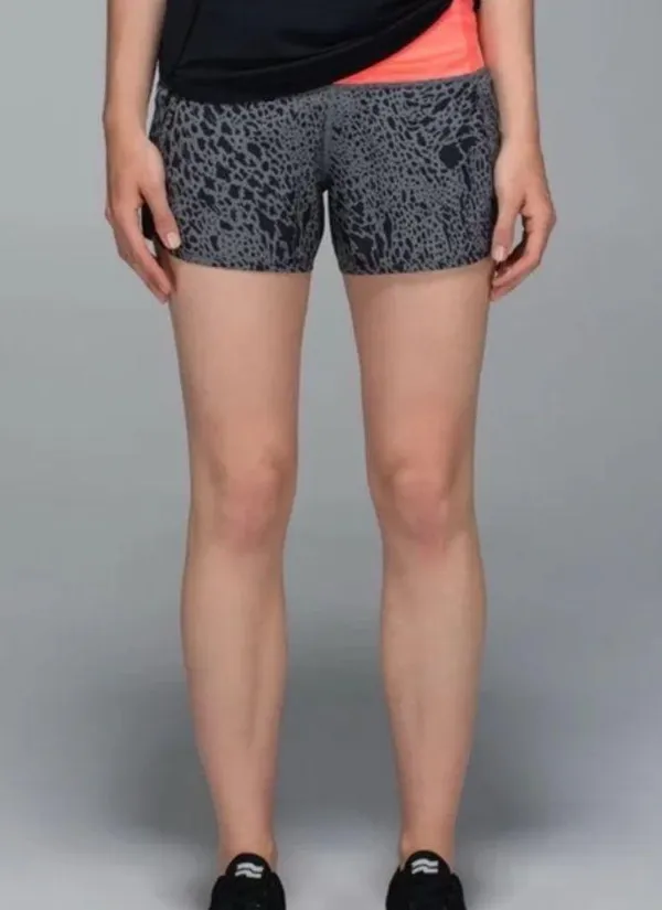 Lululemon Run Times Shorts 4" - Image 8