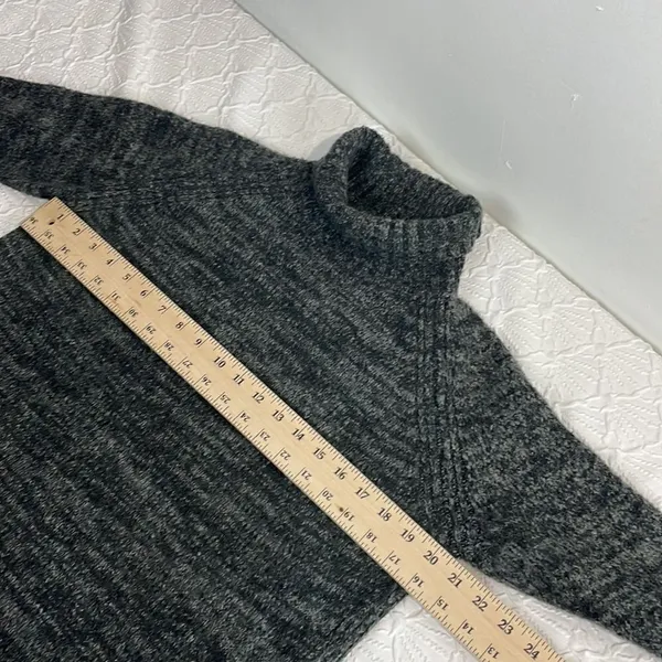 Zara Knit Turtleneck Sweater size Medium - Image 9