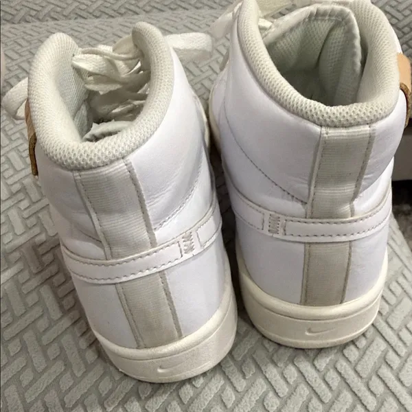 Nike Court Royale 2 Mid Top Triple White Sneakers size 9.5 - Image 6