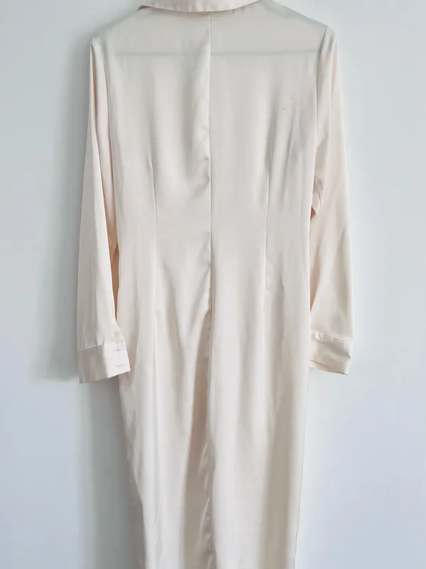Women's Cream Button-Front Ruched Shirt Dress - Image 3