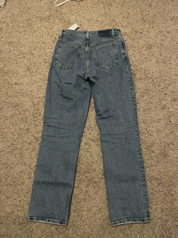 Abercrombie and  - Image 5