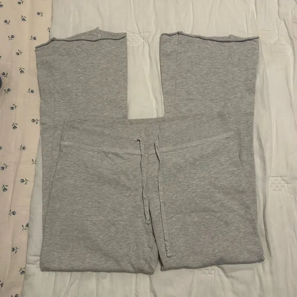 Brandy Melville Rainey Sweatpants in Gray - Image 2