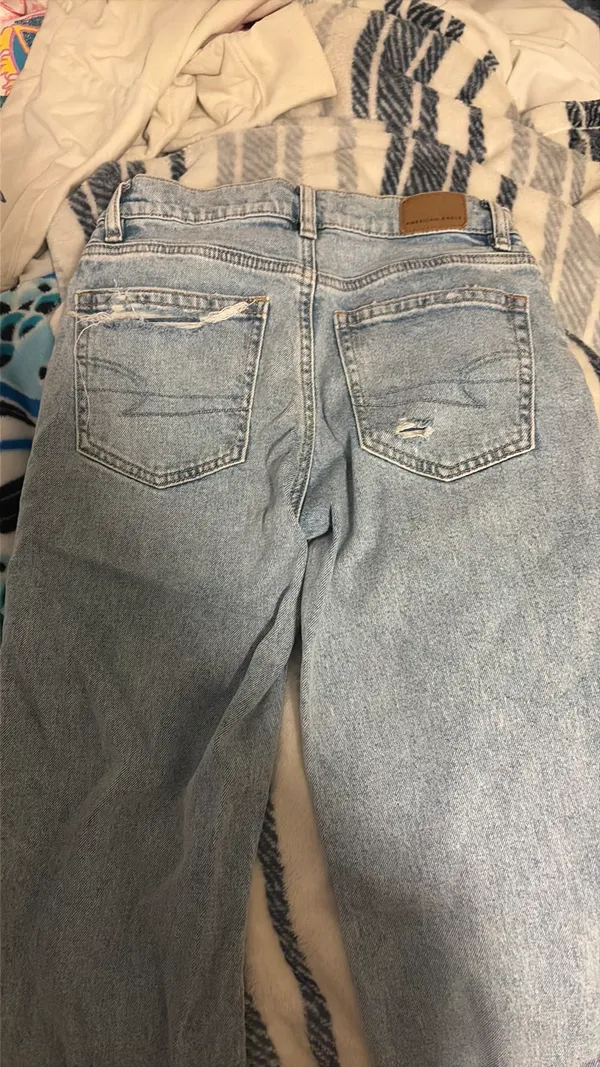 American Eagle Jeans - Image 2