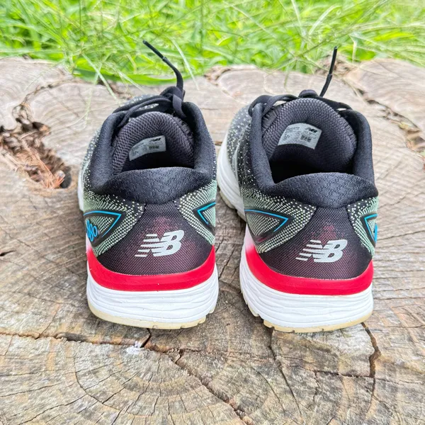 New Balance 880 V.9 men’s Shoes size 9 - Image 3