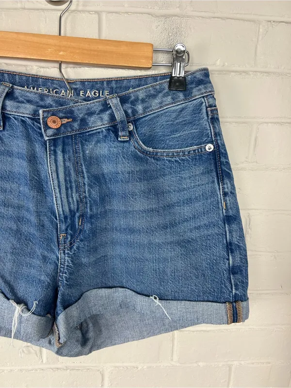 American Eagle Crossover Waist Highest Rise Denim Mom Shorts Size 6 - Image 7