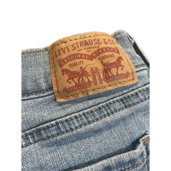 Levi’s womens mid rise 505 straight jeans size 10 - Image 3