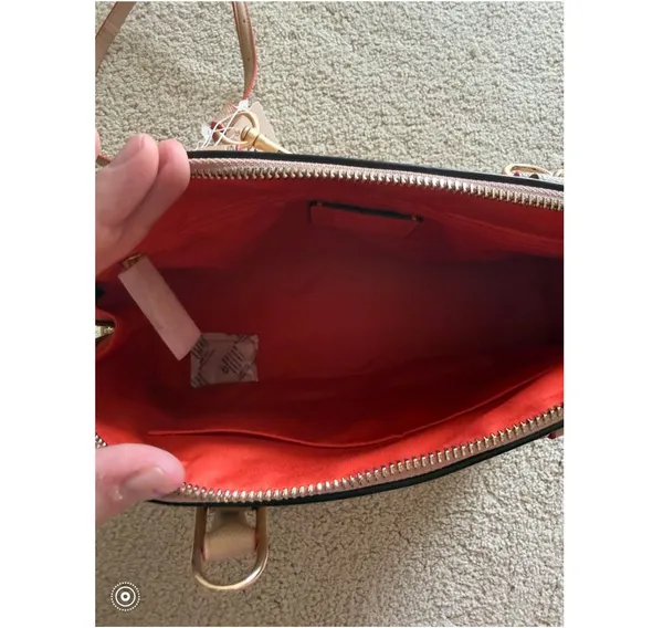 Coach Sierra Leather Domed Bag with Strap - Image 5