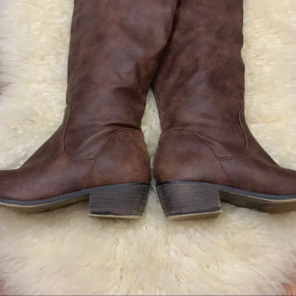 Knee high vegan leather distressed look boots - Image 4