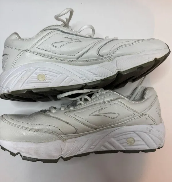 Brooks Addiction Walker Size 8.5 - Image 5