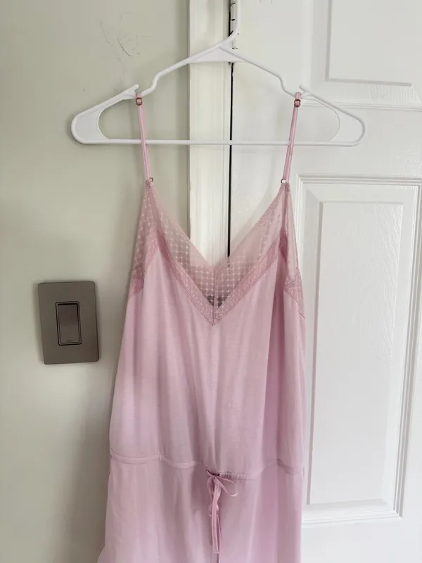 Victoria's Secret Women’s Sleep Romper Medium Pink Lace Trim Lounge Feminine - Image 3