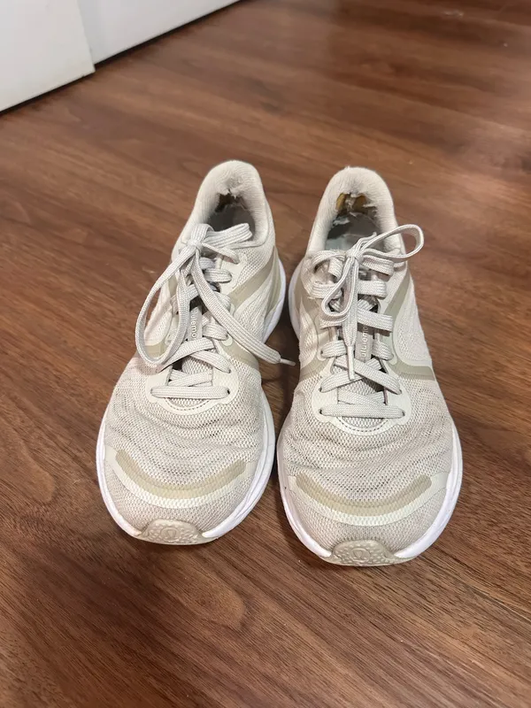 Lululemon Blissfeel 2 Running Shoes - Image 4