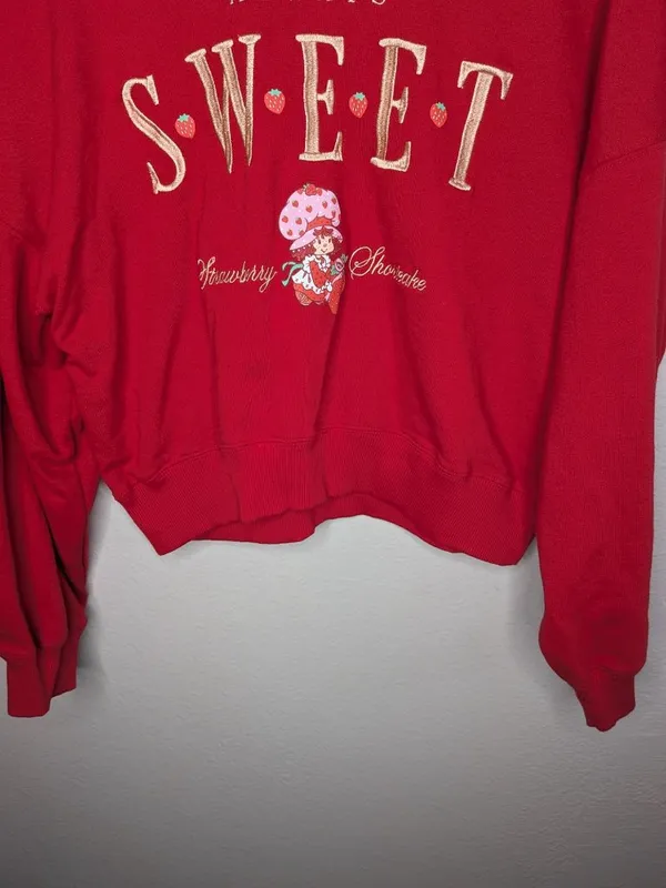 Strawberry Shortcake Always Sweet Red Cropped Sweatshirt Large - Image 3