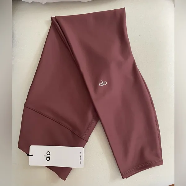 Alo Yoga NWT 7/8 High-Waist Airlift Leggings In A Burgundy Truffle Size L - Image 6