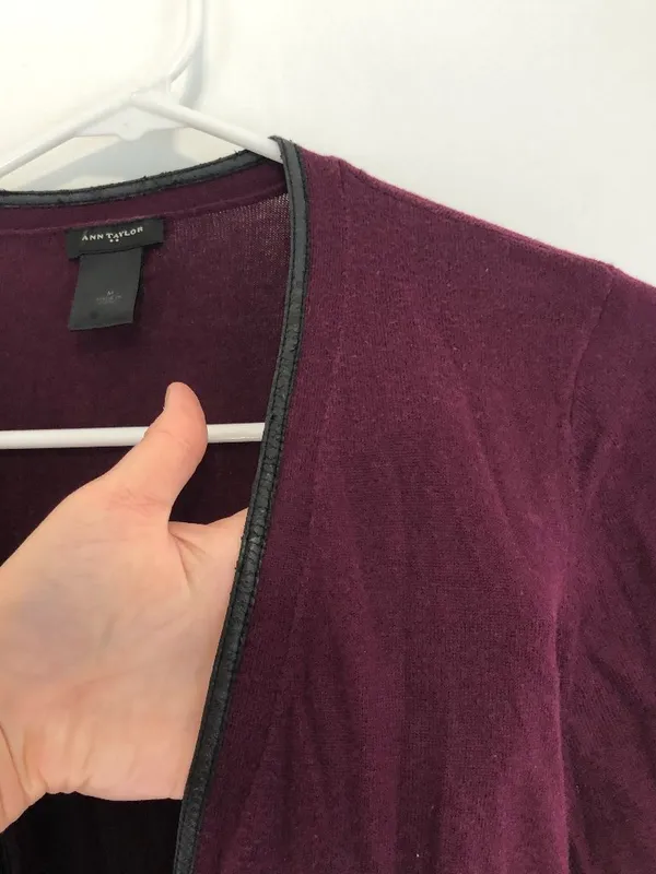 ANN TAYLOR Plum Purple Vegan Faux Leather Trim Button Down Cardigan Sweater M - Image 6