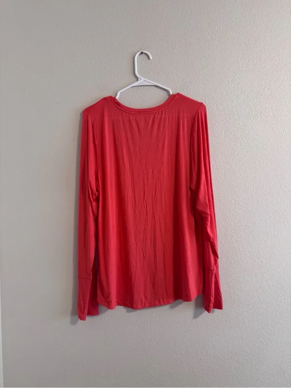 NWT AERIE Classic Scoop Neck Long Sleeve Top in Coral - Image 3