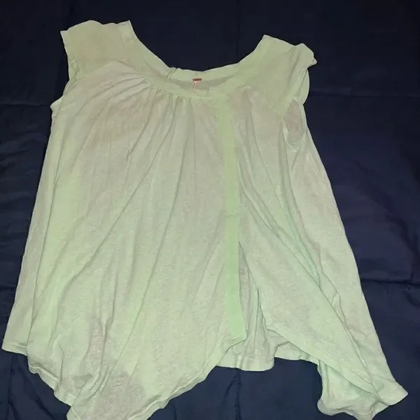 Free People Keep It Casual T-shirt blouse Queen Green size XS - Image 5