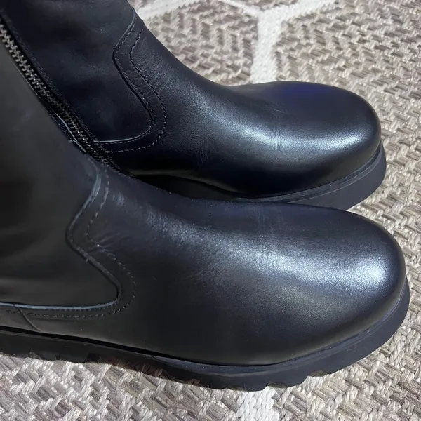 Tony Bianco ISA Blackcomo Leather Lug Sole Boot Sz 7 - Image 6