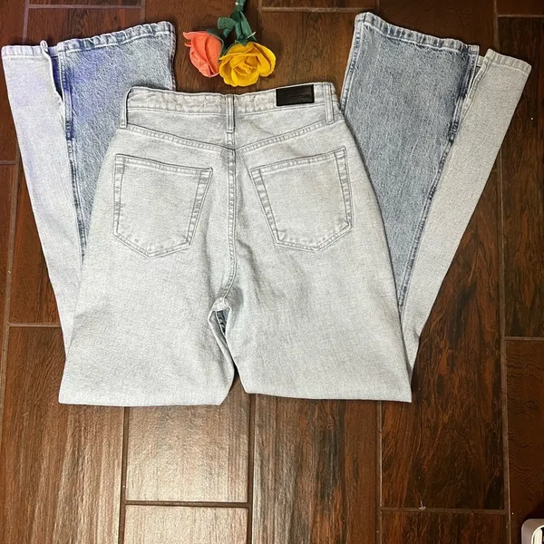 Hollister Social Tourist Denim Flare Ultra High Rise Jeans Two Tone - Image 6
