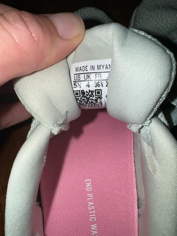 Adidas Women’s Shoes - Image 5