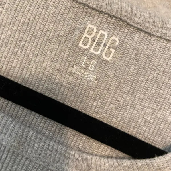 NWOT BDG Urban Outfitters Size L Gray Ribbed Stretch Long Sleeve Crop Top - Image 9