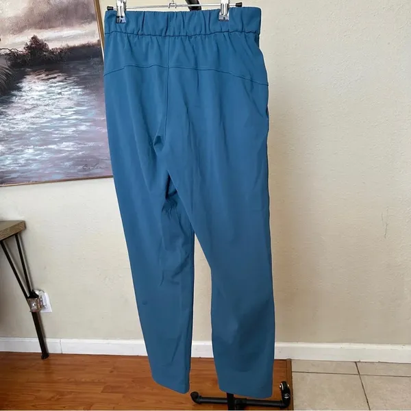 Lululemon On the Fly 7/8 Pant -‎ Size 4 either code blue or petrol blue pants - Image 6