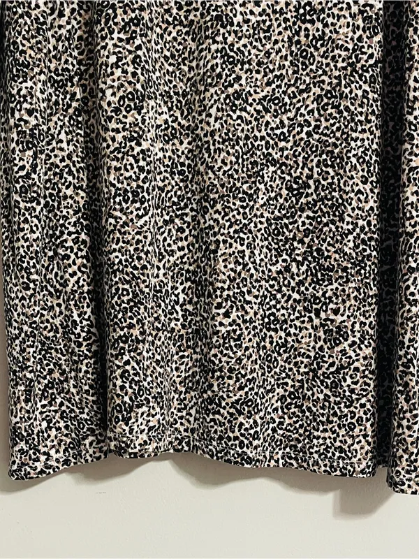 Old Navy Maternity Dress XL Animal Leopard Print Long Sleeve MIDI Nursing Flap - Image 8