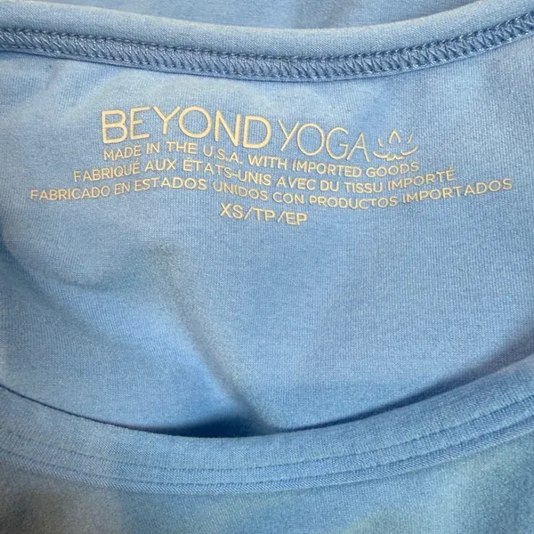 Beyond‎ Yoga Spacedye Cropped Motivate Tank Top Built in Bra Light Blue Size XS - Image 4