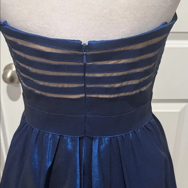 Aidan Mattox Women's Spaghetti Sequined Tulle Party Dress Size 6. EUC - Image 6