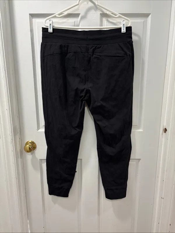 Athleta Women’s Trekkie North Joggers Size 14 Black Nylon Workout Hiking Outdoor - Image 3