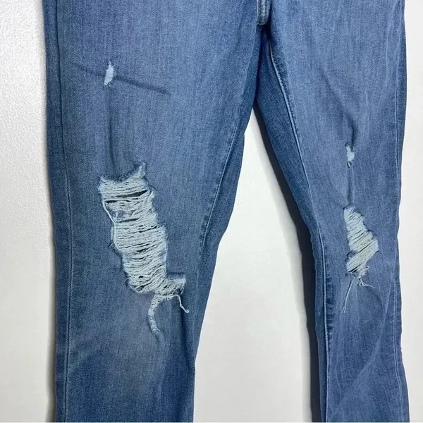 Levi's 724 High Rise Straight Leg Distressed Jeans Size 29 / 8 Busted Knee Denim - Image 3