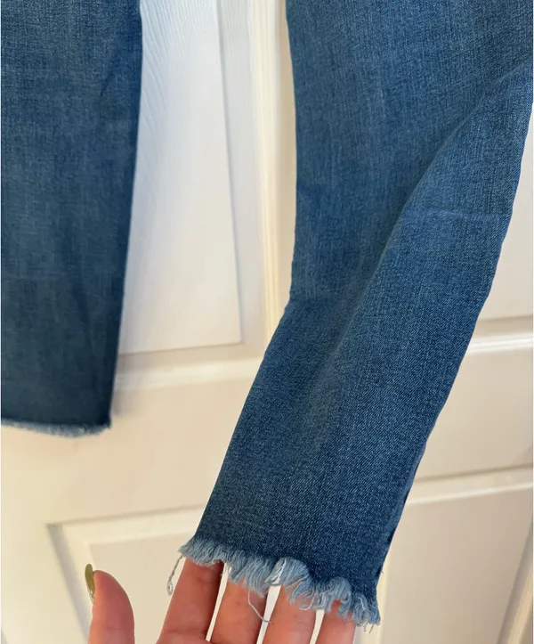 Refuge Women’s Distressed Dark Wash Skinny Jeans Size 6 - Image 7