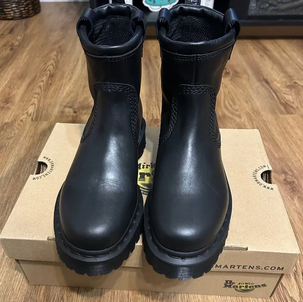 DR MARTENS Anistone lo black leather boots booties shoes new - Image 2