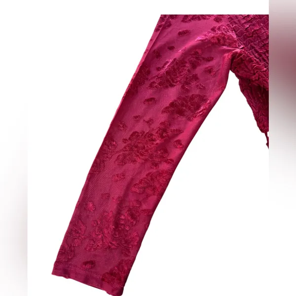 Rafael Textured Crinkle Velvet Floral Top XL Deep Red‎ Long Sleeve Blouse - Image 7