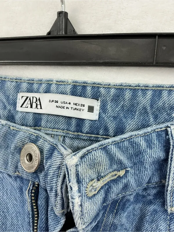 Zara High-Rise Straight Jeans - Light Blue Wash 035 - Image 4