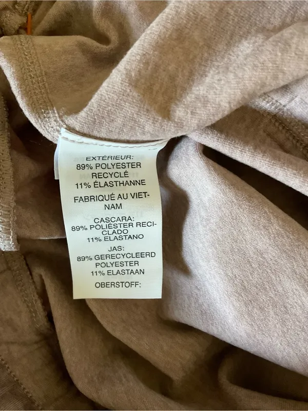 Vuori Relaxed Drawstring Jogger Pants in Dusty Pink - Image 6