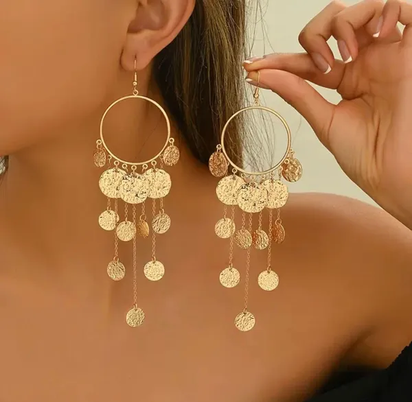 Elegant Gold Chandelier Earrings - Image 6