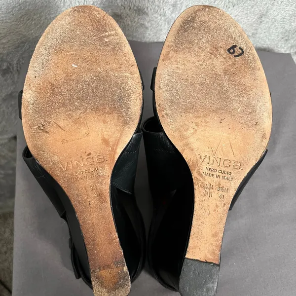 Vince Size 9.5 Black Leather Wedge Sandals Minimalist Y2K Quiet Luxury Heels - Image 3