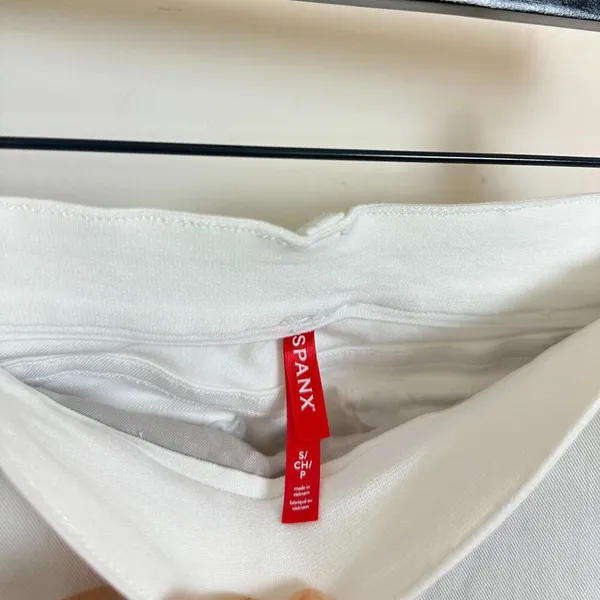 SPANX Stretch Twill Wide Leg Crop Pants in Bright White Size Small - Image 6
