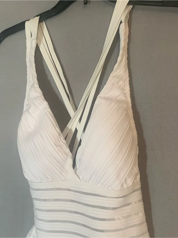 La Blanca White Textured One-Piece Swimsuit Ladies Size 10 - Image 4