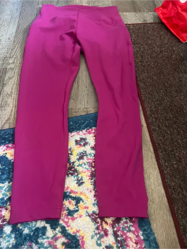 Lululemon hot pink leggings size 8 - Image 3