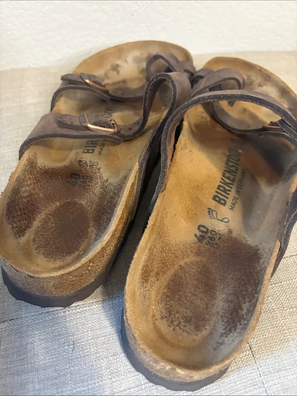 Birkenstock Dark Brown Suede Crisscross Strap Sandals size 40 - Image 3